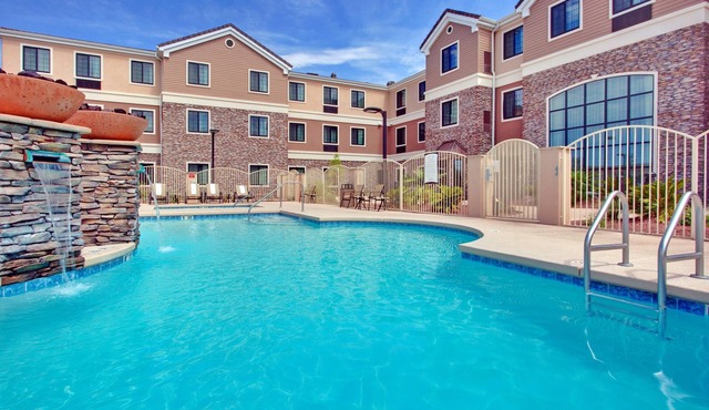 Outdoor Pool + Free Breakfast | Close to Tucson Airport