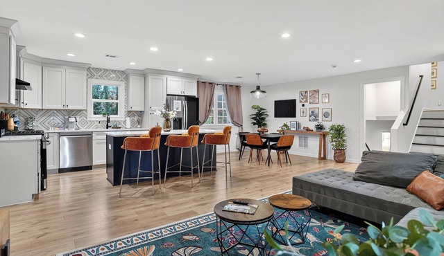 Outdoor Projector, Arcade, Fire Pit, 2 Living Rooms, Fire Pit, and more!