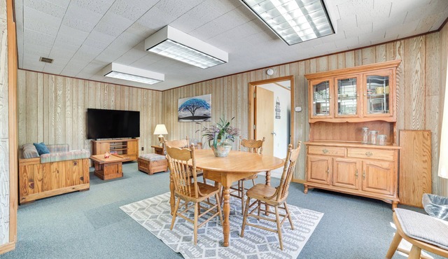 Outdoor Retreat in Atlanta Near Lakes & Trails!