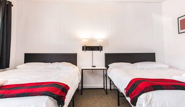 Outdoors Inn Room #2