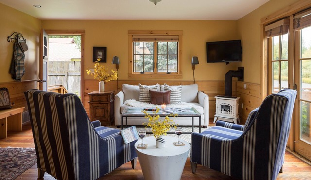 Outpost: Creekside Alpine Cottage Five