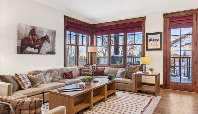 Outpost: Grand View 2710 - Air conditioning!