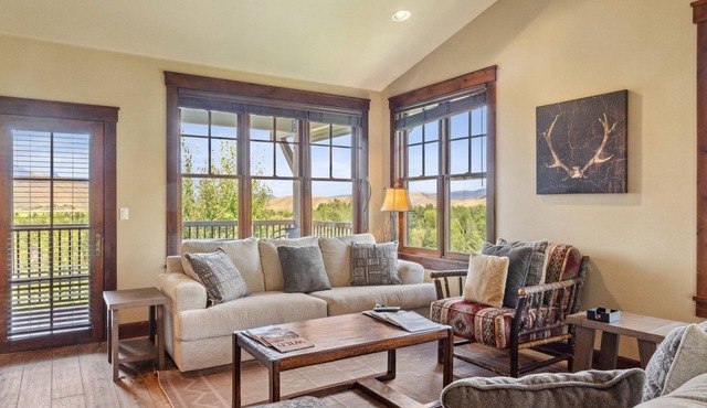 Outpost: Grand View 3240 - AC and Teton Views!