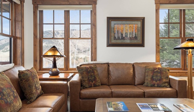 Outpost: Grand View 5240 - AC and Teton Views