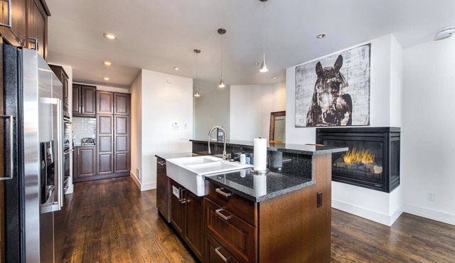 Outpost: King Ridge 2 - AC & Hot Tub!