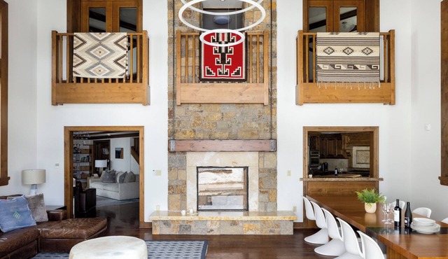 Outpost: Residence 771 at the Four Seasons