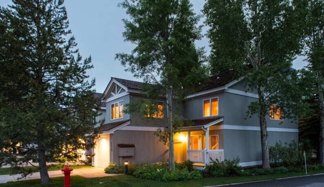 Outpost: Teton Pines 3459