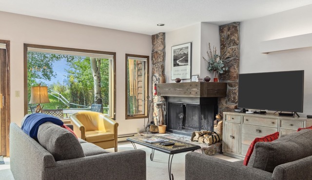 Outpost: Teton Shadows Darwin F - Sauna&Fireplace!