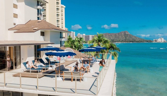 OUTRIGGER Reef Waikiki Beach Resort
