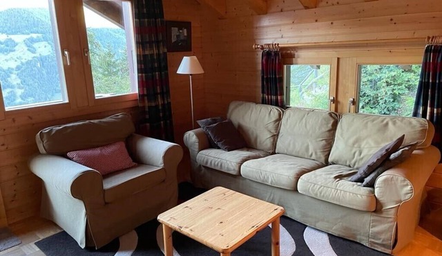 Outside : attic flat on the 2nd floor of an apartment house, for 4 persons, balcony with garden furn