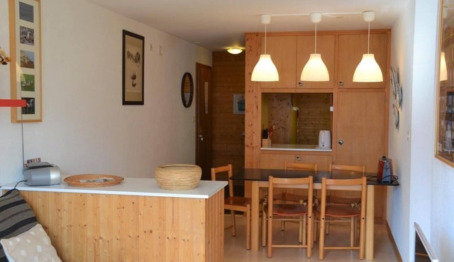 Outside : flat for 4 person on the 2nd floor, balcony -Inside : 55 sqm, living room with dining area