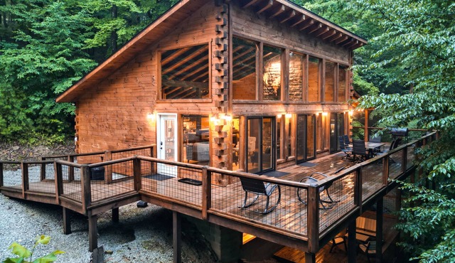 Outside Inn | Hocking Hills, Hot Tub, Views