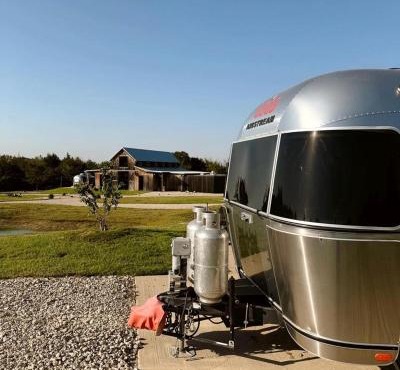 Outstanding Airstream Close to Stunning Hiking Trails in Bristol, Texas