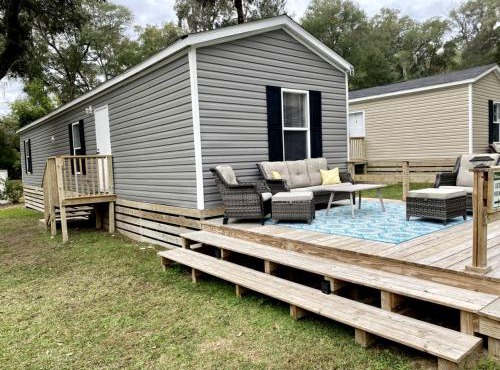 Outstanding Cottage with Barbecue and Fire Pit in Dunnellon, Florida