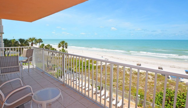OUTSTANDING Direct Gulf Front Views~Sand Castle 2501