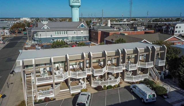 Outstanding efficiency unit located ideally between the shopping district of Stone Harbor and the beach at Sea Mist.