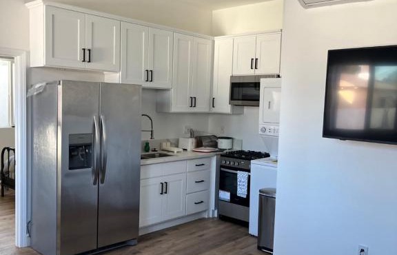 Outstanding new 1 bedroom 1 Bath