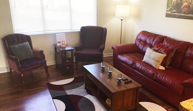 Outstanding! Professionally Cleaned, Self Check In - Sleeps 14