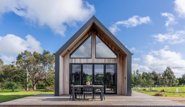 Ovata - Country to Coast