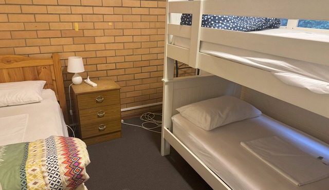 Ovensview On Riverside