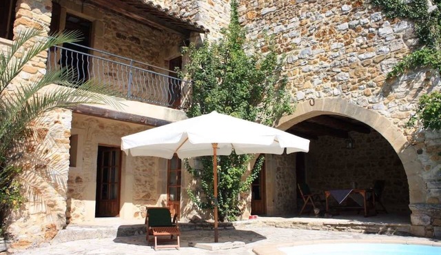 Over 1000 year old country house with pool near Uzes for 12 people, ideal for families