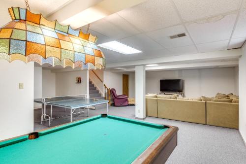 Overland Park Family Home w/Game Room & Backyard!