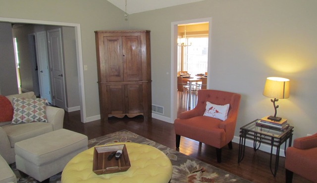 Overland Park Home-3 bdrm/2 bath-Double Car Garage-video tour-3rd picture