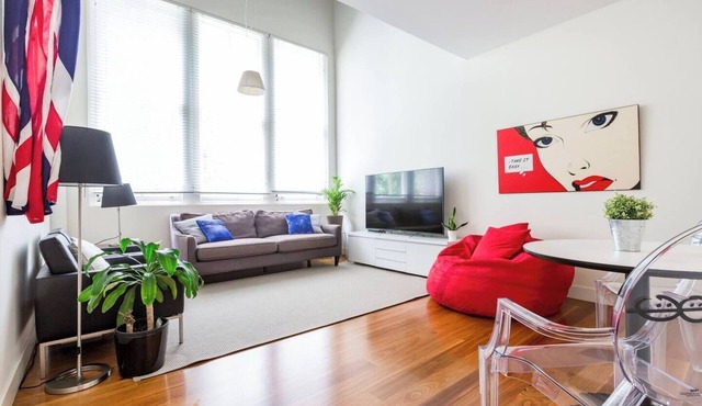 Oversized Designer Warehouse in Surry Hills/City