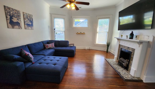 Overton Square - Spacious & Central