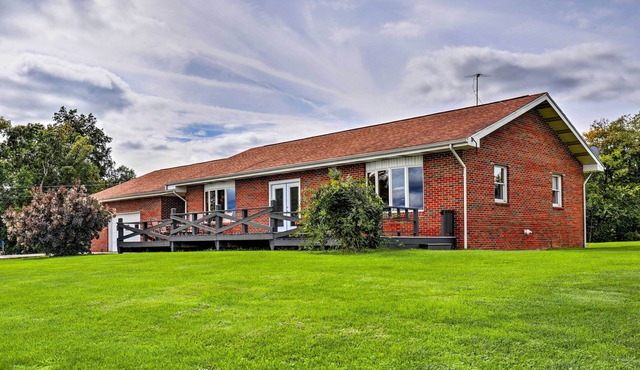 Ovid Home w/Lake Views on Cayuga Wine Trail!