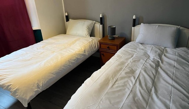 Ovington Grove 2 free parking, 5 min from city centre