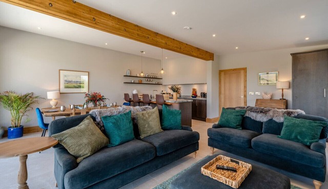 Owl Cottage - The Wood