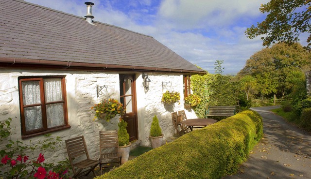 Owl Cottage - Two Bedroom House, Sleeps 4