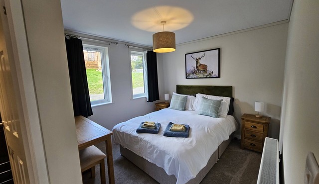 Owl Lodge - 2 Bedrooms - Dog Friendly