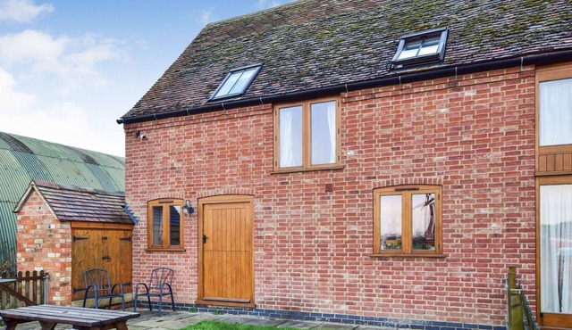 Owl's End at Oosland Barns - sleeps 5 guests in 2 bedrooms