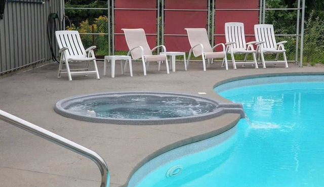 Owl's Head - Inground Pool - Spa - View - Méridien
