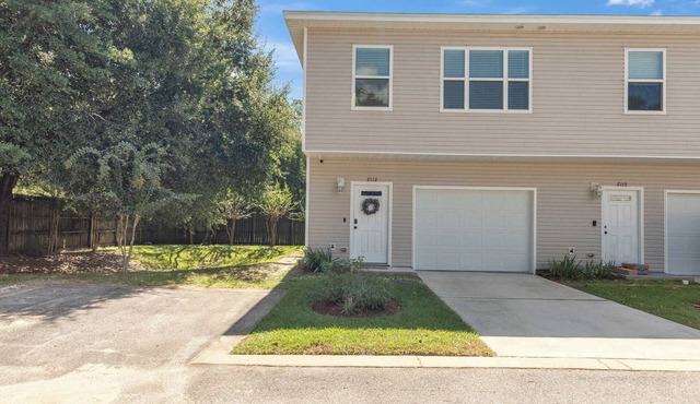 Owl's Nest: Kid and Pet Friendly, 6 miles to Beach