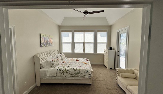 Owl's Nest Retreat: Sleeps 20, Near Ark Encounter and Bourbon Trail