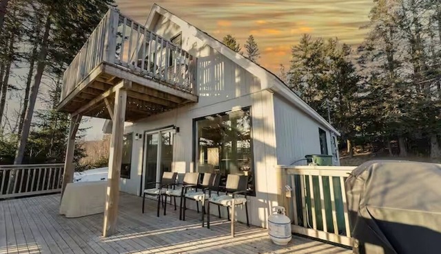 Owls Head Cottage Alma W/Hot tub treehouse!
