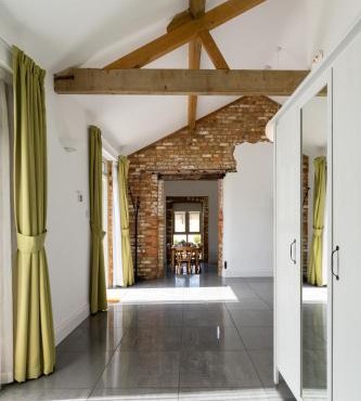 Owls Hoot at Tove Valley Cottages