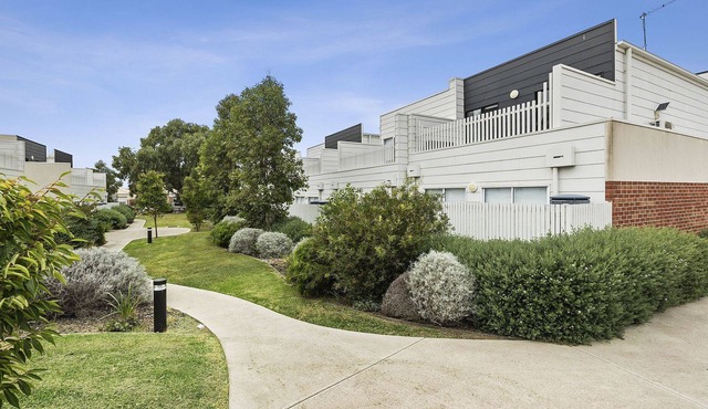 Oxford Central Geelong 5