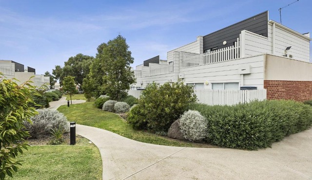 Oxford Central Geelong 5