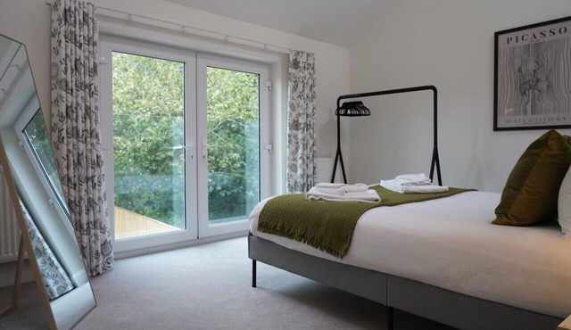 Oxford- Refurbished 4 bed -15 mins to centre