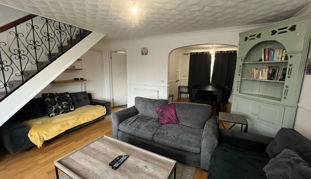 Oxford Road House Long Stays Sleeps 11 Free Parking