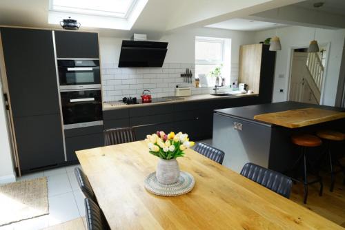 Oxford's cosiest 3 bedroom home with off street car parking
