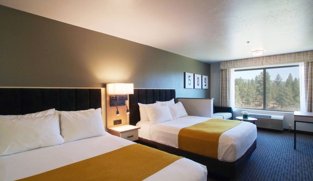 Oxford Suites Spokane Valley