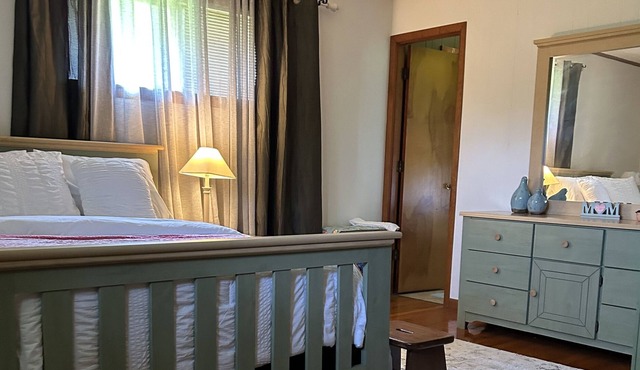 Oxford’s own Ms. Virginia’s, located in Taylor, MS, warmly welcomes you & yours!