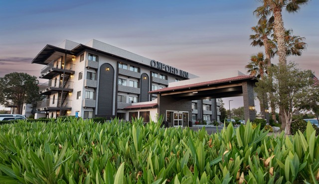 Oxnard Inn Lancaster