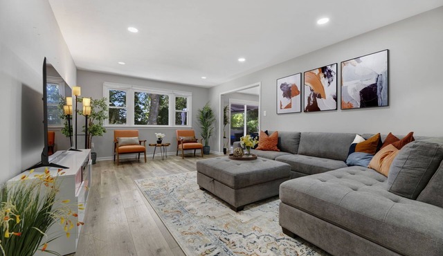 Oxon Hill Luxurious Entire Place Near 5 Min to MGM and National harbor.n