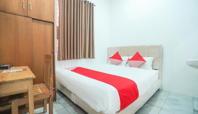 OYO 150 Harmoni Residence